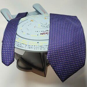 Brooks Brothers Makers Classic All Silk Purple Necktie T-2